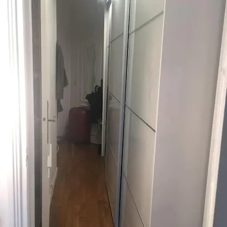Apartment Confortable Dans Belle Capitale