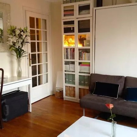 Confortable Dans Belle Capitale