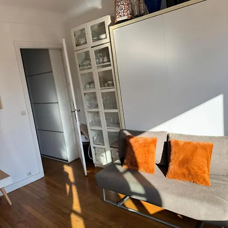 아파트 Confortable Dans Belle Capitale